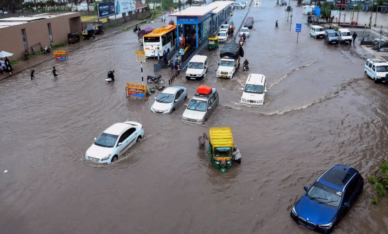 Heavy rain floods Hyderabad