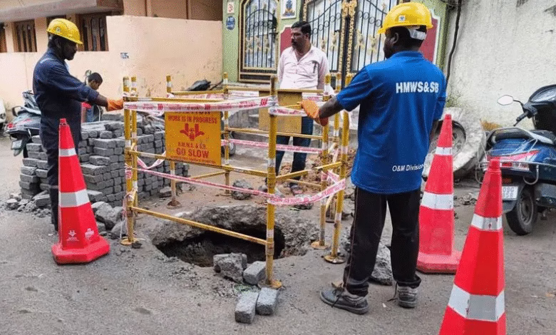 Hyderabad monsoon crater Kukatpally, Pragathi Nagar Road sewer collapse