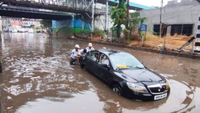 Heavy rains cause flooding in many Areas Hyderabad