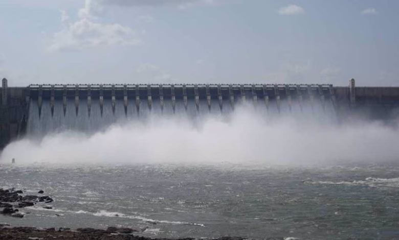 water levels are rising in the Himayat Sagar and Osman Sagar reservoirs due to recent rains