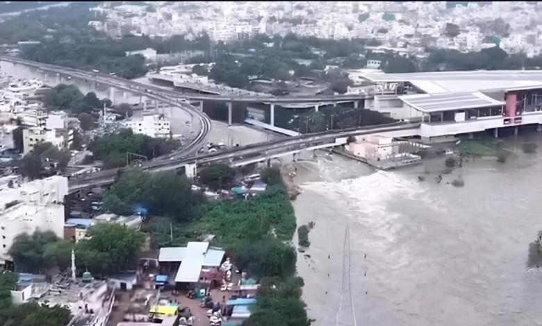Heavy rain and flooding in Hyderabad: Drone shows devastation, citizens should be careful