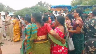 Tension at Chief Minister Revanth Reddy's residence in Kodungal, Anganwadi teachers protest