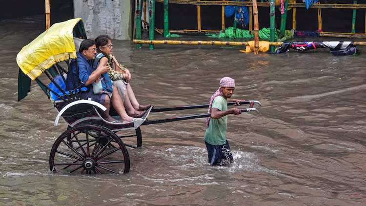 Kolkata Rainfall 2025, Kolkata Heavy Rain, Kolkata Flooding